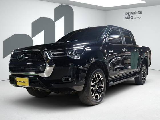 TOYOTA HILUX 2.8 D-4D TURBO DIESEL CD SRX 4X4 AUTOMÁTICO TOYOTA HILUX 2.8 D-4D TURBO DIESEL CD SRX 4X4 AUTOMÁTICO